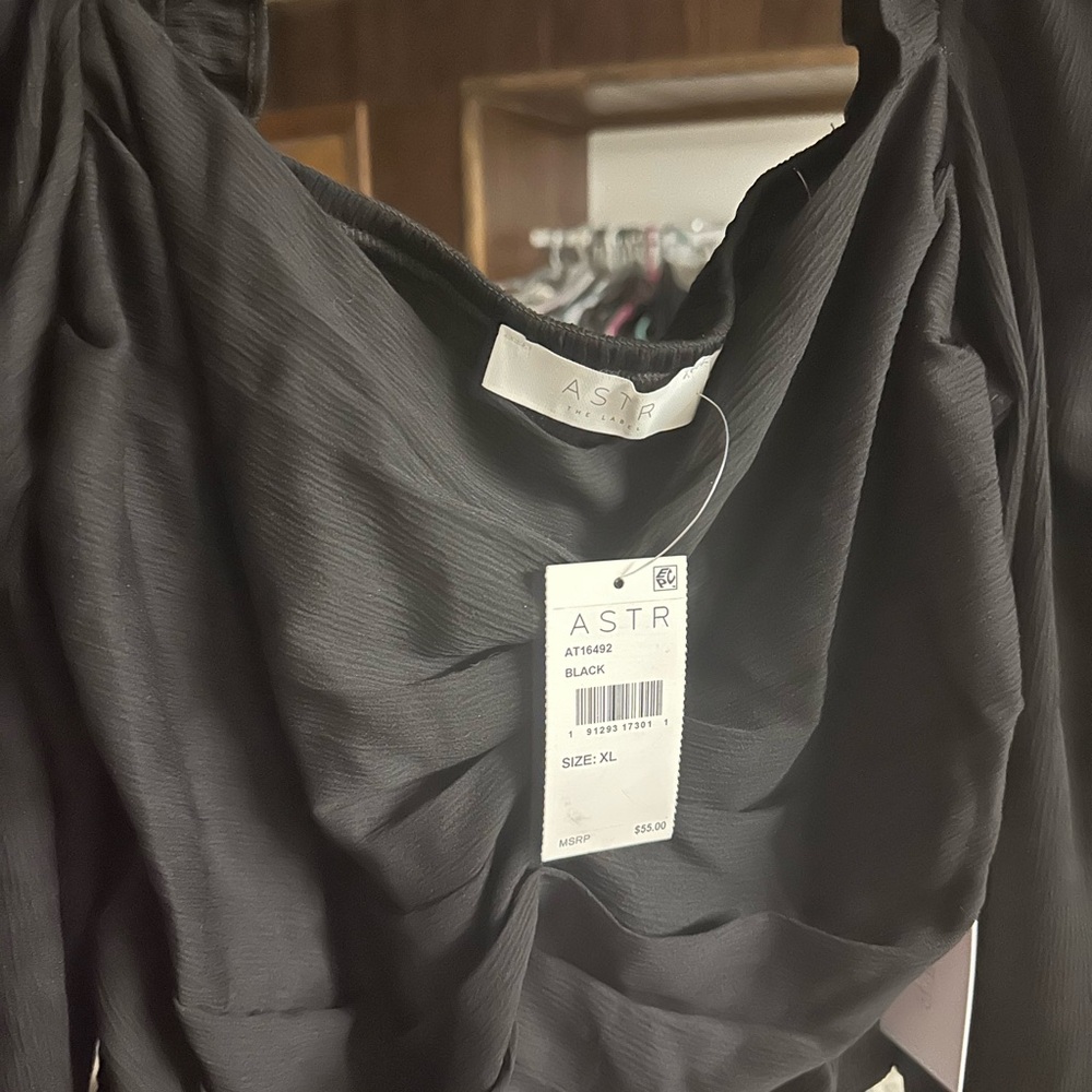 ASTR Elegant Black Gathered Blouse